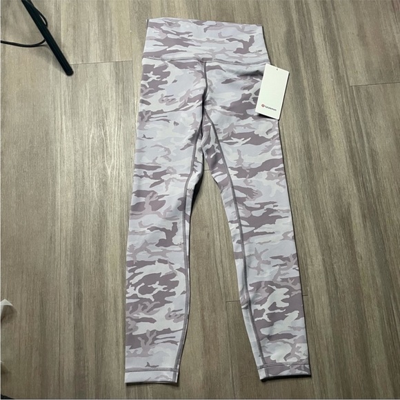 NWT Lululemon wunder under HR tight 25” *Jac - Picture 8 of 11